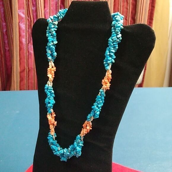 Vintage Multi Strat Chips Turquoise & Coral w/Seed Pearls Gold Tone Bead Necklac - Picture 2 of 8